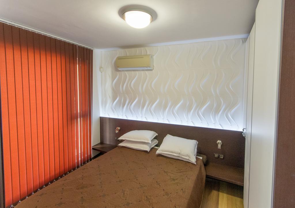 City Apartments La Casa Varna Esterno foto