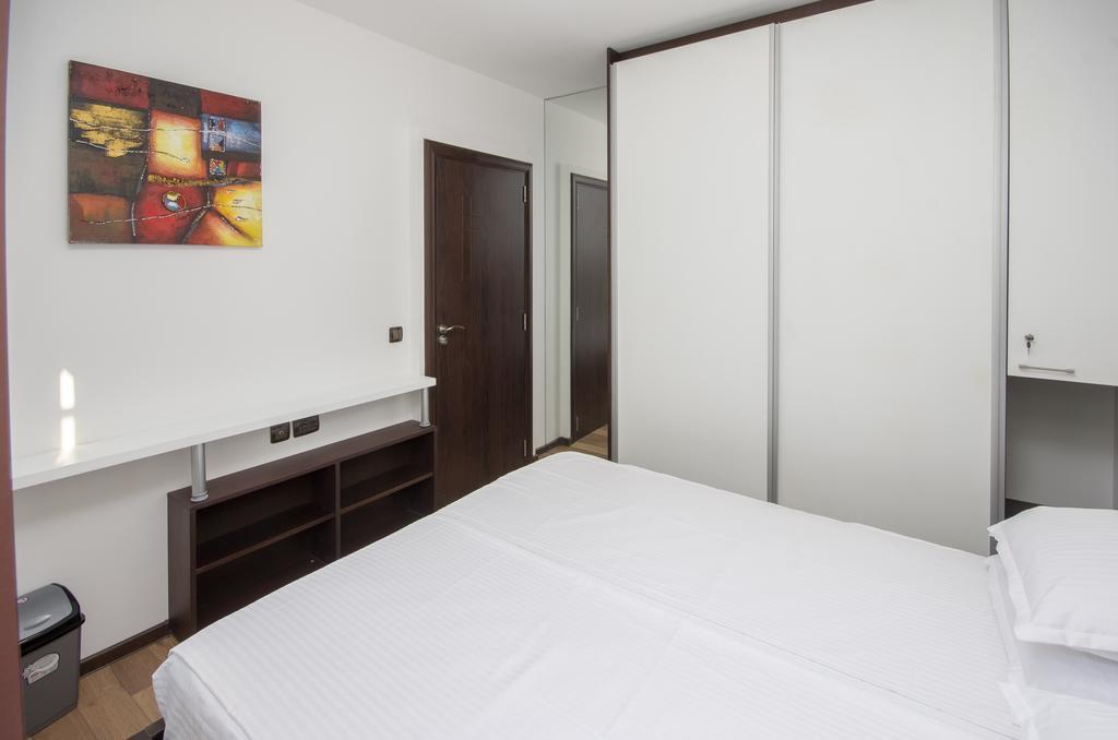 City Apartments La Casa Varna Esterno foto